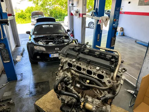Mazda MX-5 — remont motora
