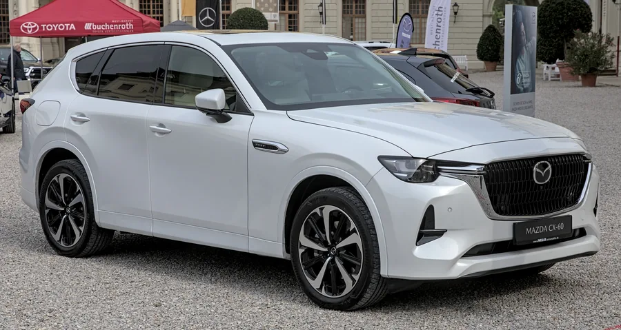 1. generacija (KH) modela CX-60