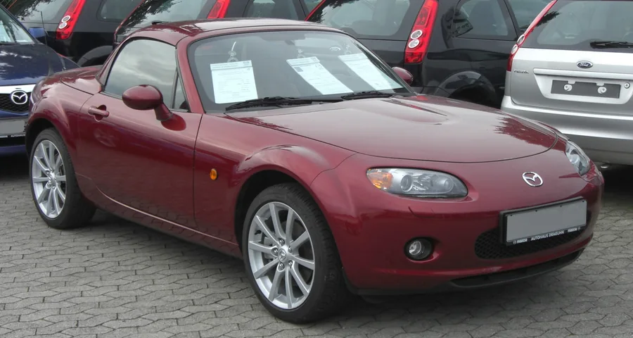 3. generacija (NC) modela MX-5